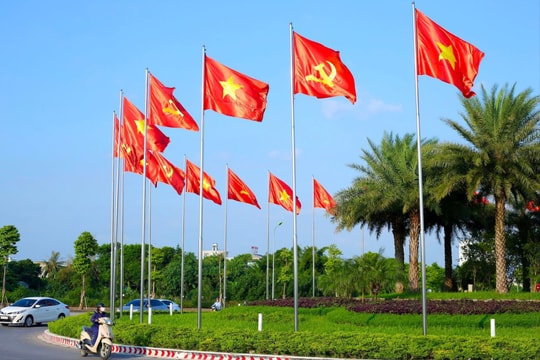Màu hoa Tổ quốc
