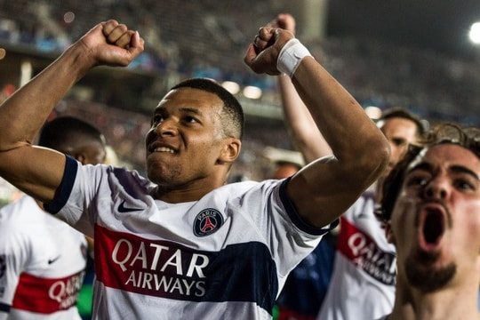 Mbappe nhắn Real Madrid đúng 1 từ sau khi cùng PSG loại đẹp Barca