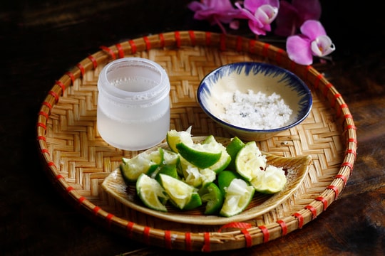 Công dụng bất ngờ của vỏ chanh thừa trong nhà bếp