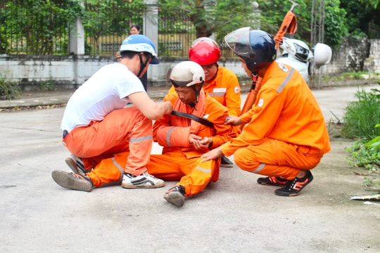 Điện lực Hải Dương diễn tập phòng chống thiên tai, cấp điện mùa nắng nóng