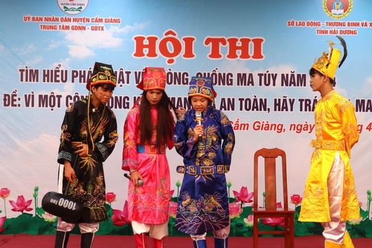 Học sinh Cẩm Giàng thi tìm hiểu pháp luật phòng chống ma túy