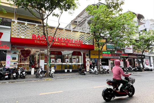 Các cửa hàng vàng ở TP Hải Dương không đóng cửa