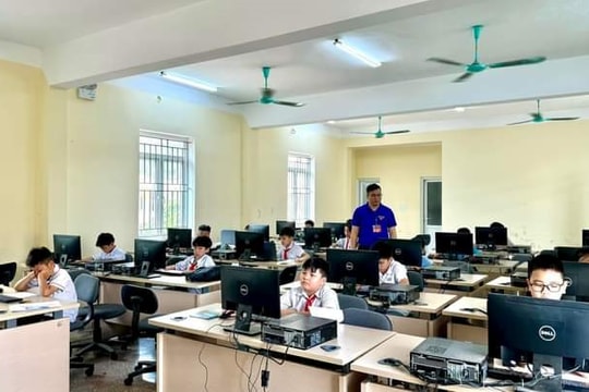 3 học sinh giành giải nhất thi tin học trẻ thị xã Kinh Môn lần thứ XIV