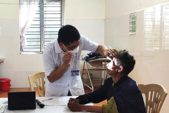 Thanh Hà khám bệnh tri ân người từng tham gia Chiến dịch Điện Biên Phủ