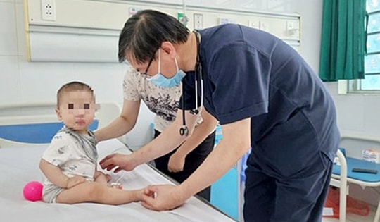 Hà Nội cảnh báo bệnh tay chân miệng bước vào đỉnh dịch