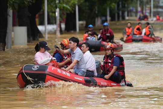 Lũ lụt nghiêm trọng tại tỉnh Quảng Đông (Trung Quốc), 11 người mất tích