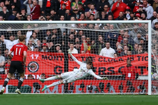 Man Utd hút chết trước đội hạng dưới ở bán kết Cup FA