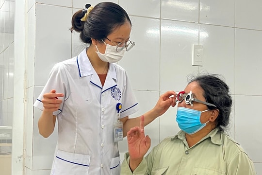 Nhiều người ở Hải Dương mắc bệnh đục thuỷ tinh thể