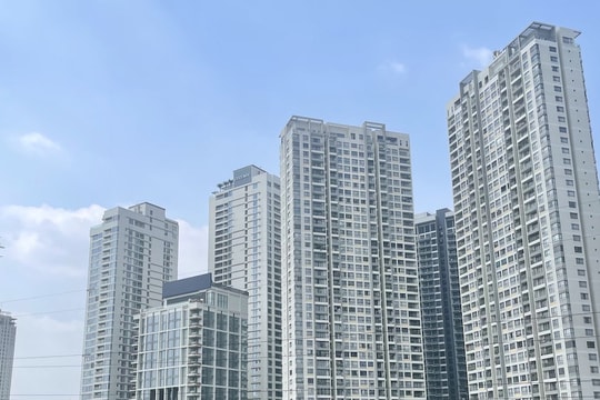 Chủ đầu tư thế chấp quyền sử dụng đất dự án, cư dân bức xúc vì bị "treo" sổ hồng
