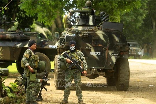 Philippines tiêu diệt 12 tay súng thuộc nhóm phiến quân ủng hộ IS