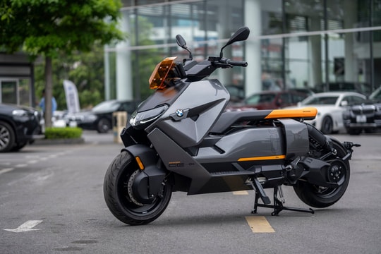 Cận cảnh xe máy điện giá hơn nửa tỷ đồng của BMW