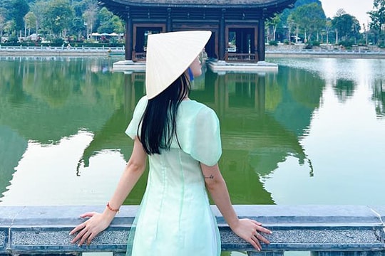 Vì sao người trẻ hay đi 'chữa lành'?