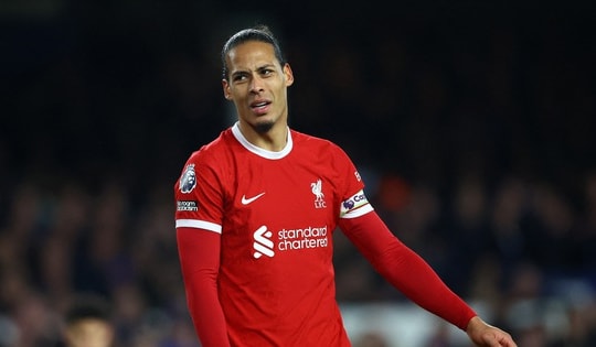 Liverpool đầu hàng cuộc đua vô địch Premier League