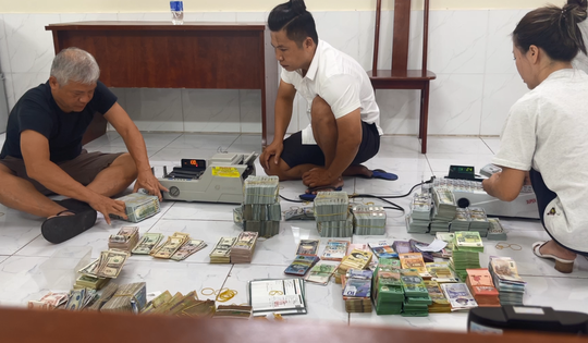 Phá đường dây tội phạm xuyên quốc gia, có một tiệm vàng giao dịch 13.000 tỉ đồng