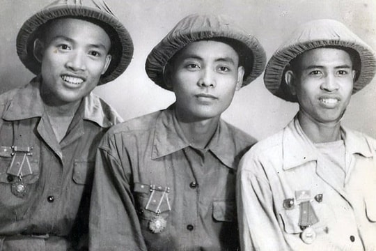 'Vua phá bom' Cao Xuân Thọ kể chuyện Điện Biên Phủ