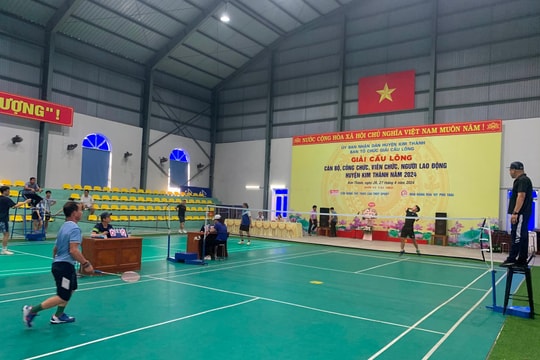 300 vận động viên tham gia Giải cầu lông cán bộ, công nhân viên chức, người lao động huyện Kim Thành
