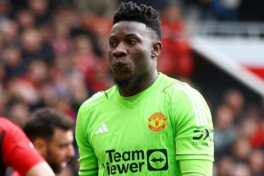 Onana đấm vào mặt đối thủ, Manchester United bị đội áp chót bảng xếp hạng cầm hòa