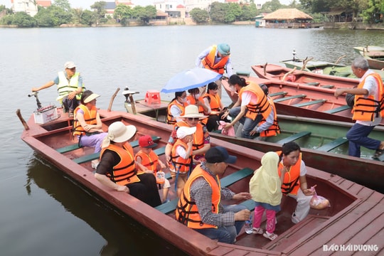 Đảo Cò hút khách dịp nghỉ lễ 30/4