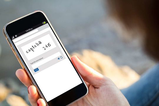 "Chứng minh là con người" ngày càng khó trên Internet