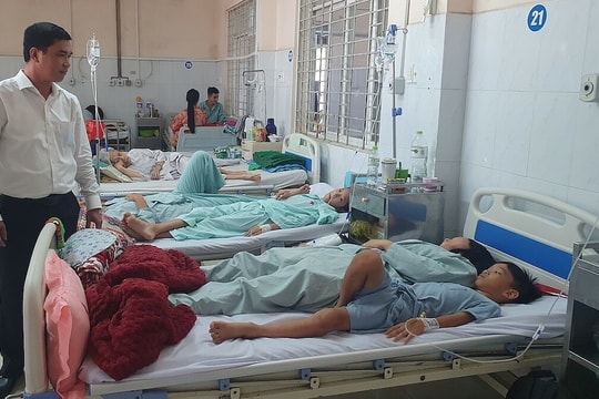 Hơn 200 người nghi ngộ độc sau khi ăn bánh mì ở Đồng Nai