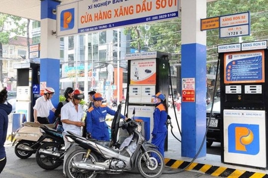 Giá xăng RON 95-III lên sát 25.000 đồng
