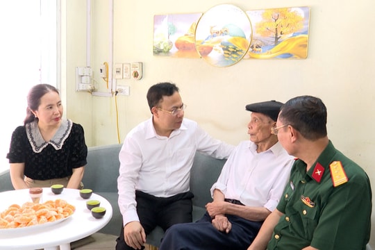 Tri ân chiến sĩ Điện Biên