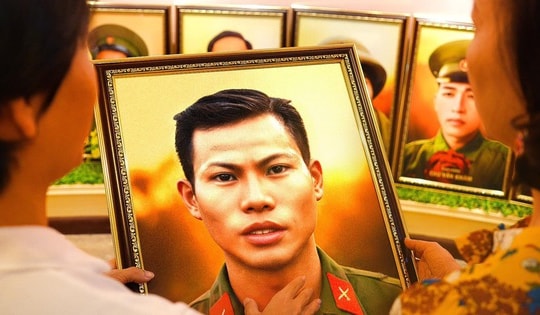 Phục dựng ảnh những anh hùng Điện Biên Phủ, nhóm bạn trẻ muốn nói lời tri ân