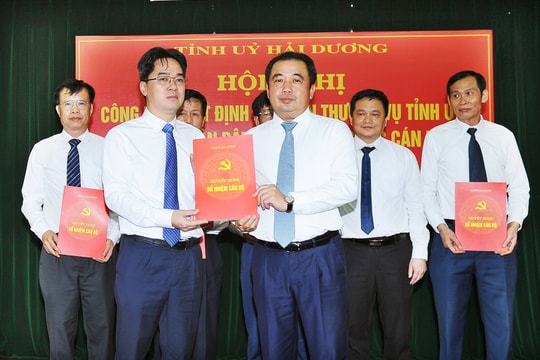 Đồng chí Nguyễn Hồng Quang giữ chức Phó Bí thư Thường trực Thị uỷ Kinh Môn