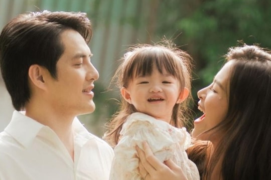 Cuộc sống làm dâu hào môn bao người mơ của ca sĩ Đông Nhi