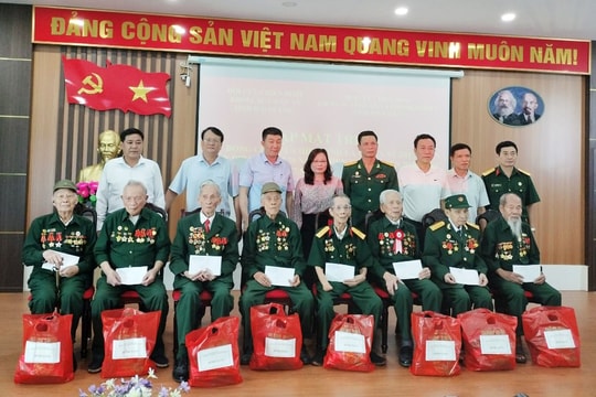 Hội Cựu chiến binh Khối các cơ quan tỉnh Hải Dương tri ân chiến sĩ Điện Biên