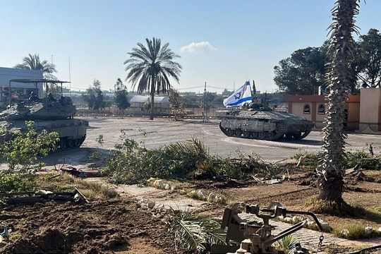 Xe tăng Israel tiến vào Rafah