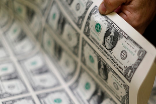 Chính phủ Mỹ trả 2 triệu USD tiền lãi mỗi phút
