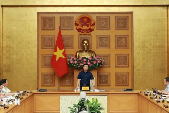 Đẩy mạnh phân cấp, phân quyền đi đôi với kiểm soát thực hiện chính sách đất đai