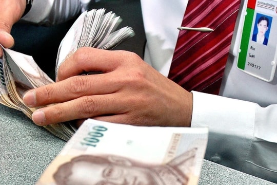 Thái Lan đối mặt với nguy cơ vỡ nợ thẻ tín dụng