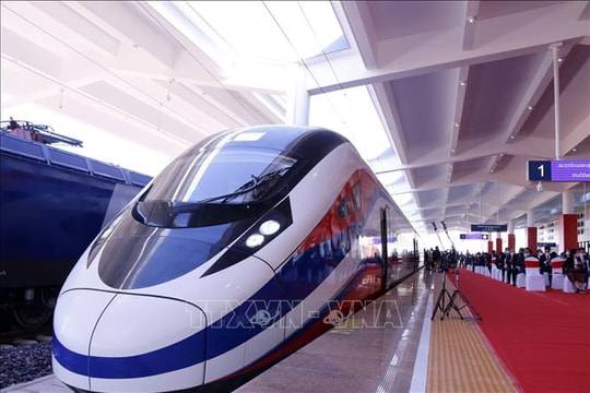 Thêm tuyến tàu du lịch kết nối với đường sắt Lào - Trung Quốc