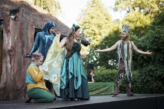 Britain's TNT Theatre makes tour to Vietnam
