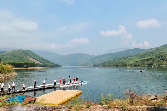 Đua thuyền Hải Dương có huy chương vàng thứ năm trong vòng chưa đầy nửa tháng