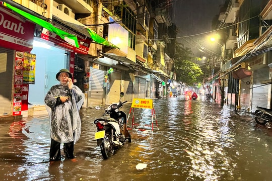 Một số tuyến đường ở TP Hải Dương bị ngập do mưa lớn