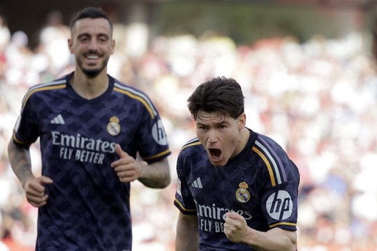 Real Madrid đẩy Granada xuống hạng
