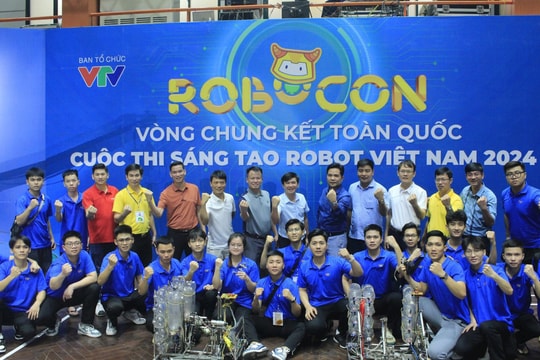 Trường Đại học Sao Đỏ đoạt giải triển vọng Cuộc thi sáng tạo robot Việt Nam
