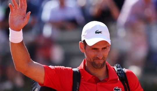 Djokovic thua sốc, bị loại sớm ở Rome Masters