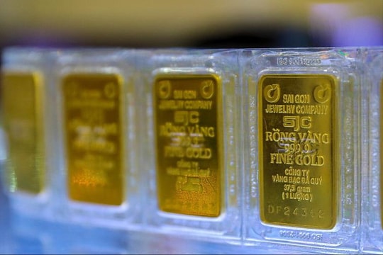 Giá vàng tiếp tục lao dốc, "bốc hơi" hơn 3 triệu đồng/lượng
