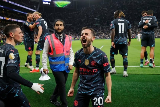 Man City cách chức vô địch Ngoại hạng Anh một trận thắng