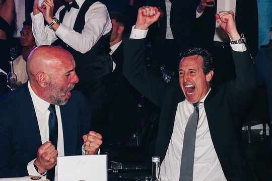 Aston Villa lần đầu dự Champions League