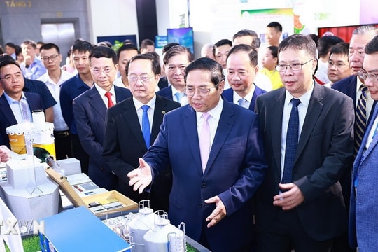 Khoa học công nghệ là nền tảng để Việt Nam bắt kịp, tiến cùng, vượt lên