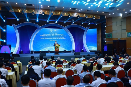 Sự kiện trong nước, quốc tế ngày 15/5