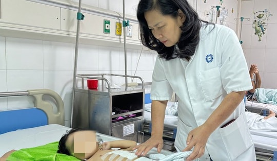 Kỳ tích cứu sống bé gái 3 tuổi ở Hưng Yên bị xe công nông cán qua người, chấn thương sọ não, vỡ gan