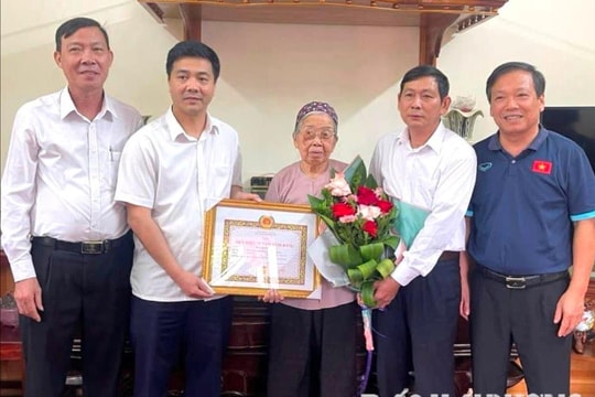Kim Thành kết nạp đảng viên mới đạt gần 60% kế hoạch năm