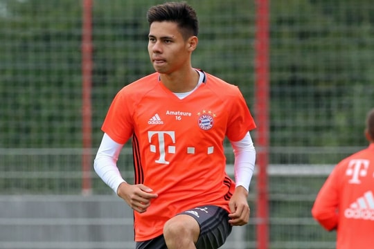 Philippines nhập tịch 8 ngôi sao đấu tuyển Việt Nam, có cầu thủ Bayern Munich