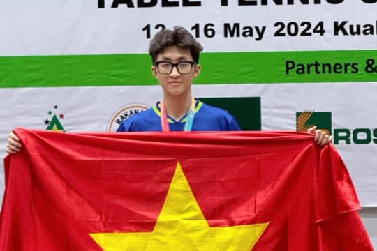 Tay vợt Nguyễn Duy Phong của Hải Dương giúp bóng bàn Việt Nam lần đầu có huy chương vàng trẻ đơn nam Đông Nam Á